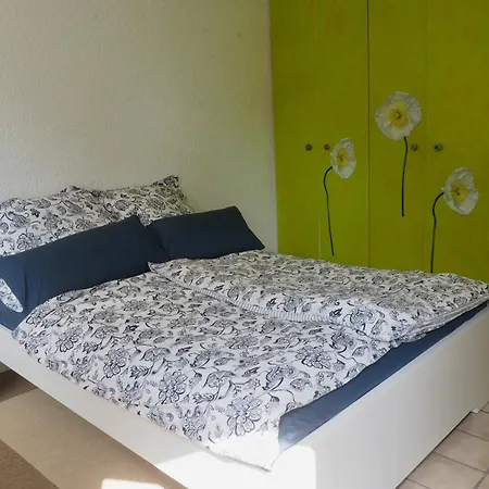 Gemuetliche Mit Balkon, Verkehrsguenstig Gelegen Daire *