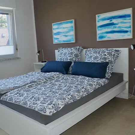 Gemuetliche Mit Balkon, Verkehrsguenstig Gelegen Daire *