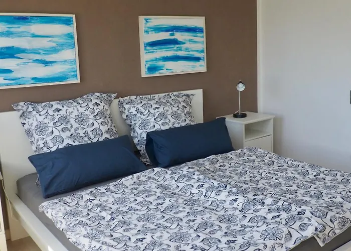 Gemuetliche Mit Balkon, Verkehrsguenstig Gelegen Appartement *