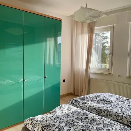 Gemuetliche Mit Balkon, Verkehrsguenstig Gelegen Apartament